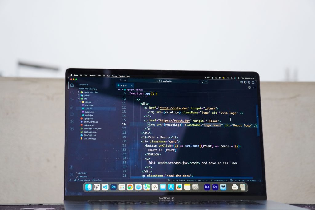 Beginner confused about Ollama vs LM Studio vs llama.cpp vs vLLM vs Unsloth — can someone explain?